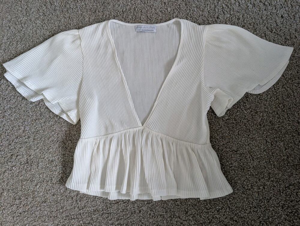 Coastal Cowgirl White Flutter Sleeve Crop Top V Neck Peplum Urban Outfitters S